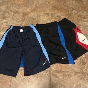 Nike boys shorts M bundle